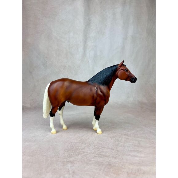 Breyer Horse Tommie Turvey’s Pokerjoe - Picture 1 of 13